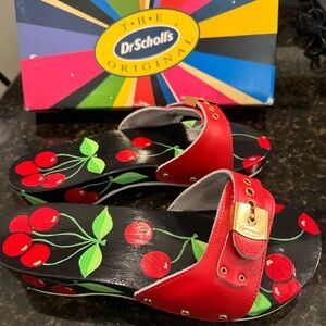 Dr. Scholl’s Original Wood Buckle Slide - hand painted Size 7